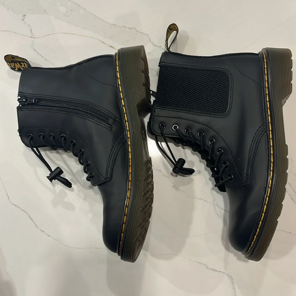 Dr. Martens - Picture 3 of 7